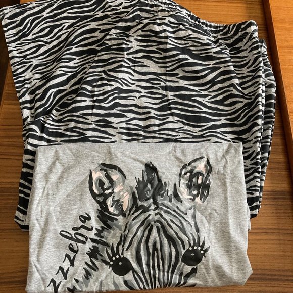 Cotton pajama set. Tags on. Never worn. - Picture 8 of 8